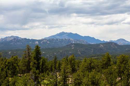 Photo of hills in Wheatland, Wyoming